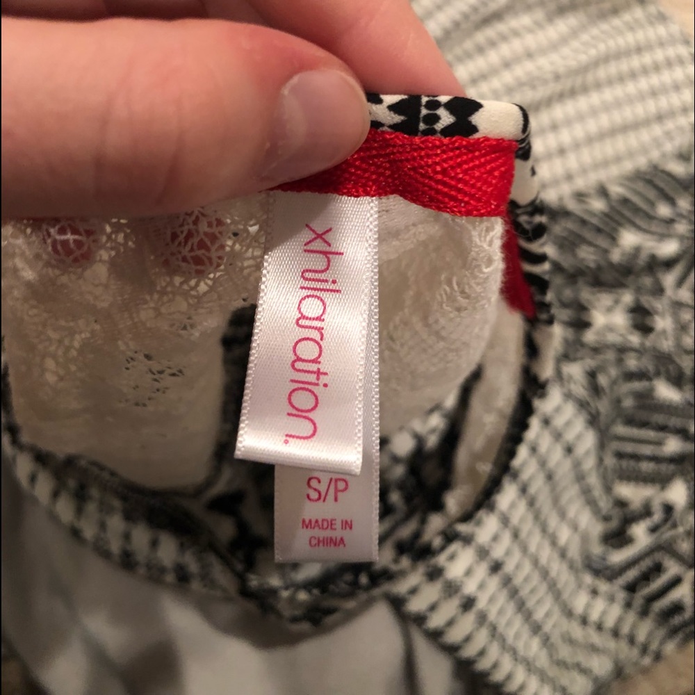 Patterned Tank Top - Picture 5 of 5